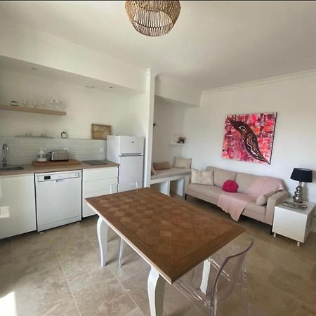 Le Monastere Apartment บ็องโดล ภายนอก รูปภาพ